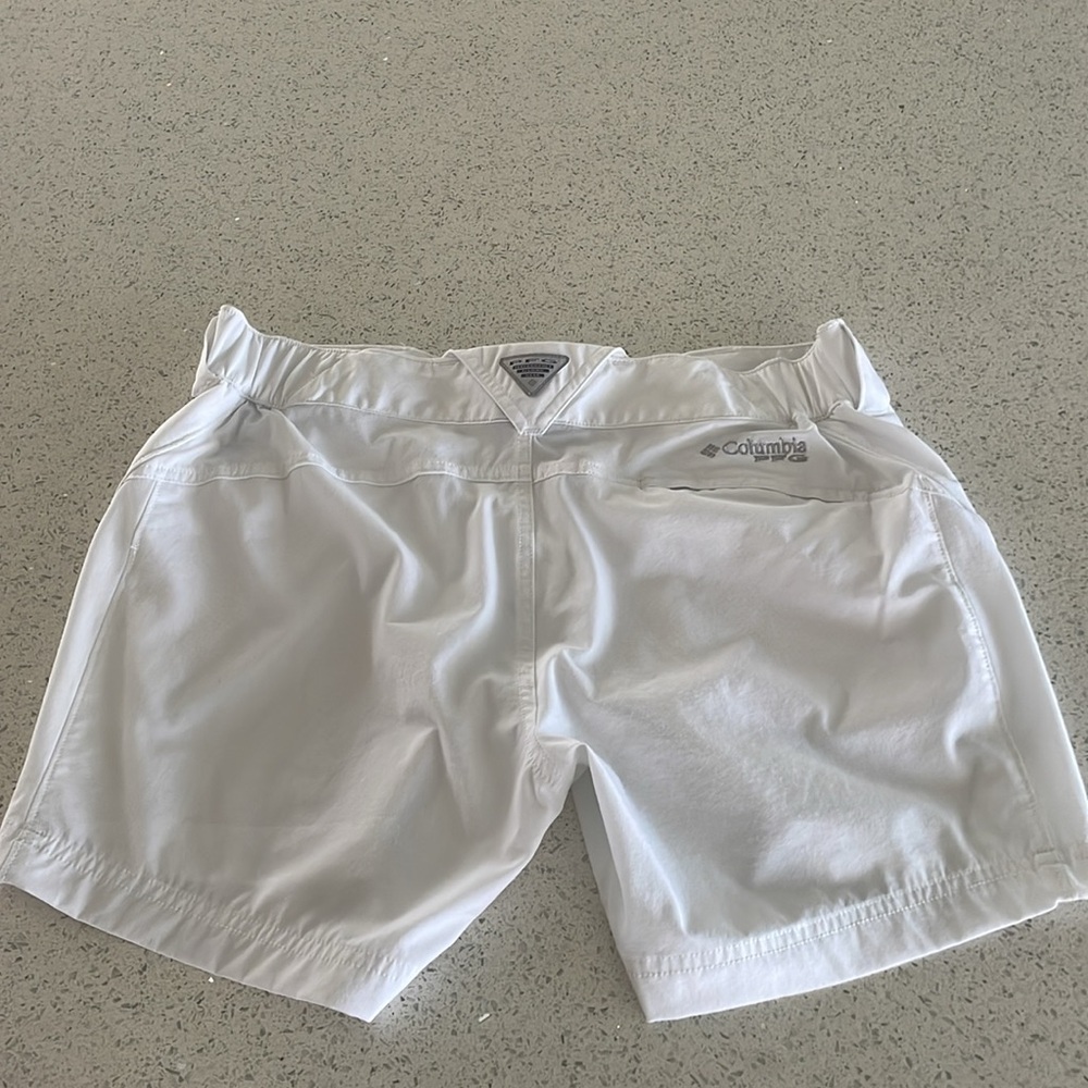 Columbia PFG Coral Point II Shorts Womens S White Omni Shade Nylon - Picture 6 of 14